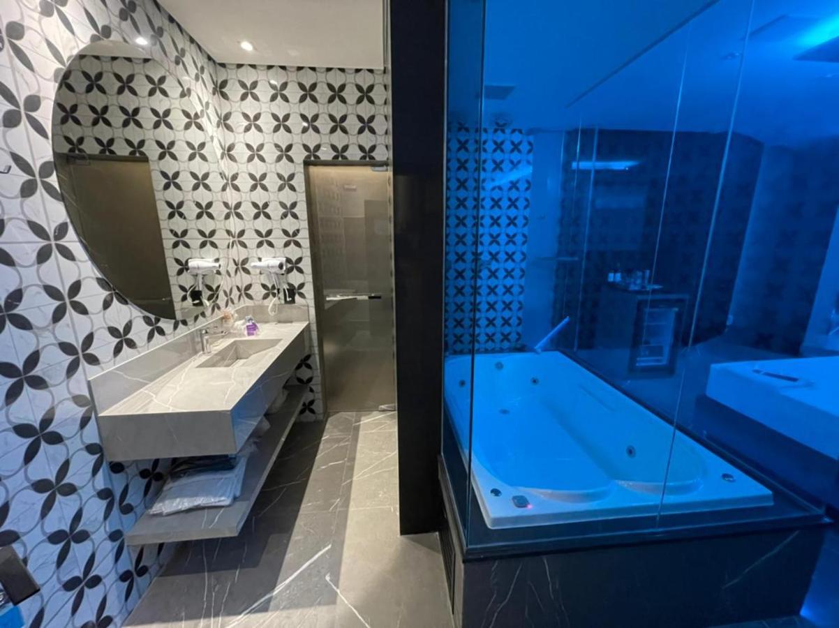 Motel Dubai Bh (Adults Only) Белу-Оризонті Екстер'єр фото